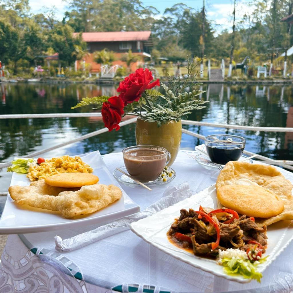 Cabanas Mountain River Lake Inn Нуэва-Калифорния Экстерьер фото